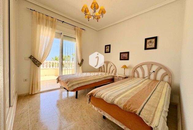 D'occasion - Chalet -
Rojales - Inland