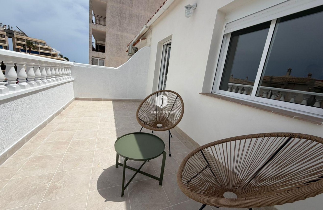 Z drugiej ręki - Szalet -
Torrevieja - Sector 25