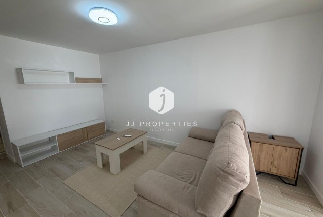 Z drugiej ręki - Szalet -
Torrevieja - Sector 25