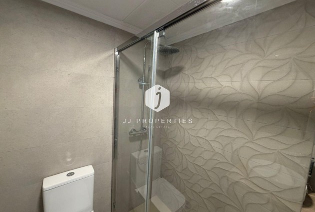 Z drugiej ręki - Szalet -
Torrevieja - Sector 25