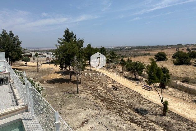 D'occasion - Villa -
San Miguel de Salinas - Inland