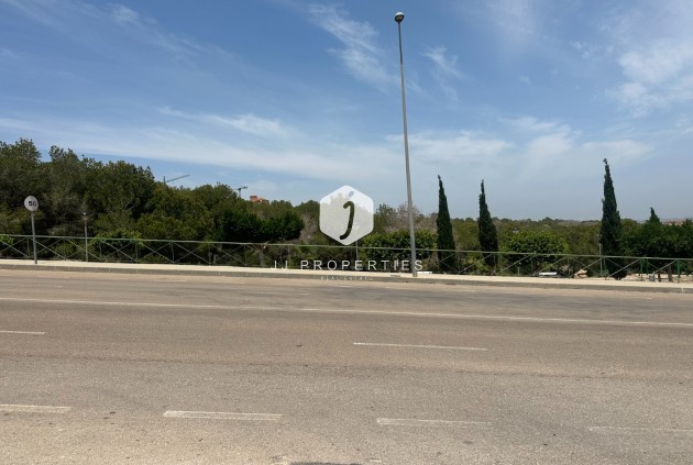 D'occasion - Villa -
San Miguel de Salinas - Inland