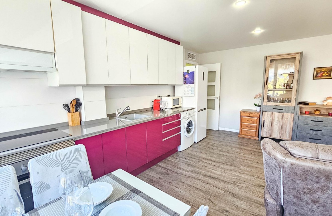 D'occasion - Appartement -
Torrevieja - Playa del Cura