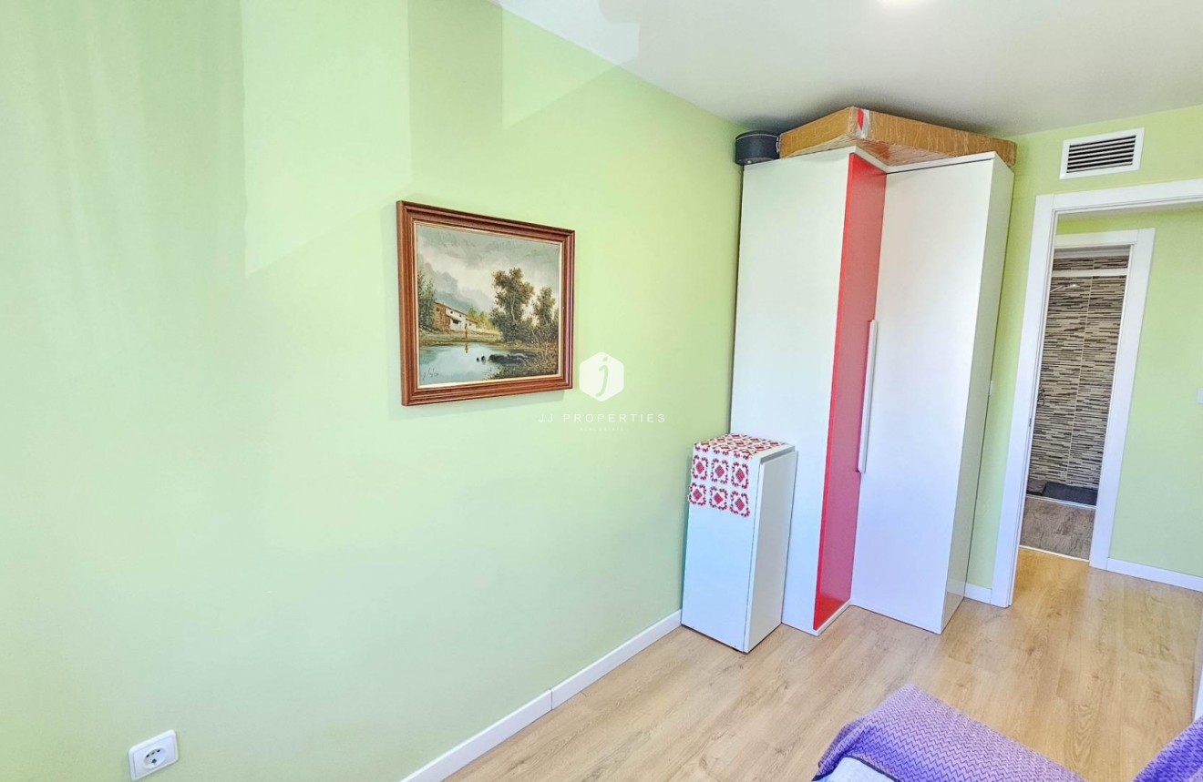 D'occasion - Appartement -
Torrevieja - Playa del Cura