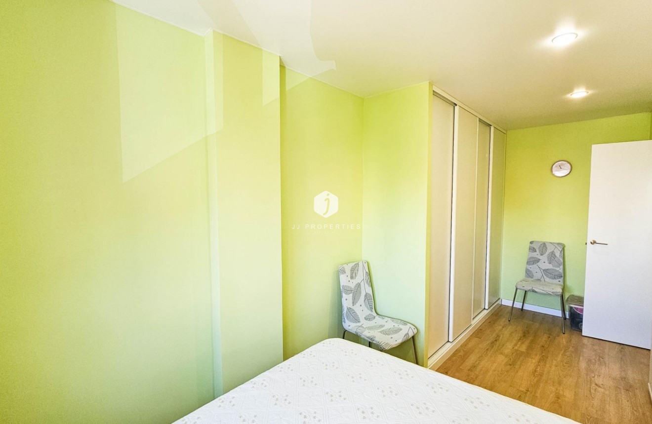 D'occasion - Appartement -
Torrevieja - Playa del Cura