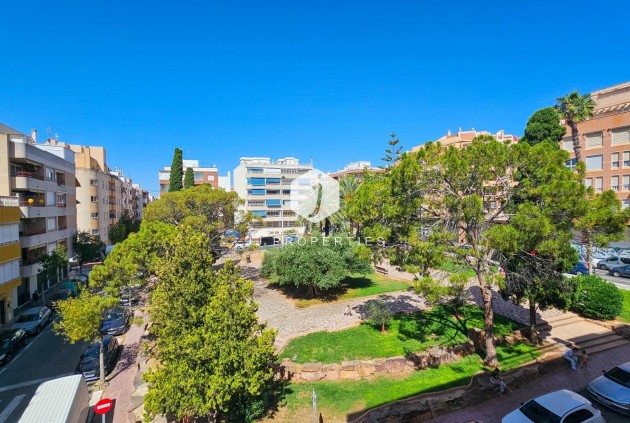 D'occasion - Appartement -
Torrevieja - Playa del Cura