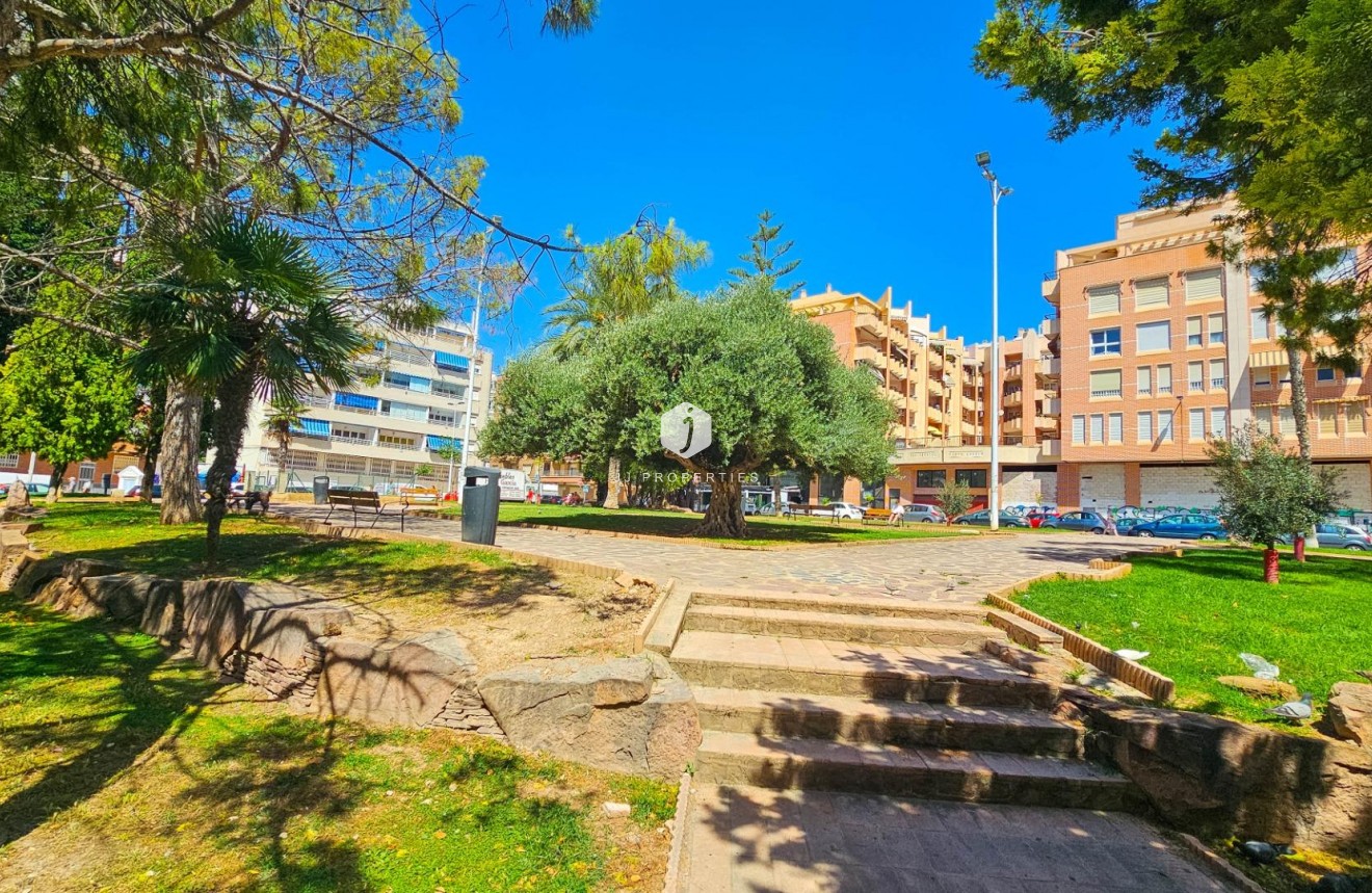 D'occasion - Appartement -
Torrevieja - Playa del Cura