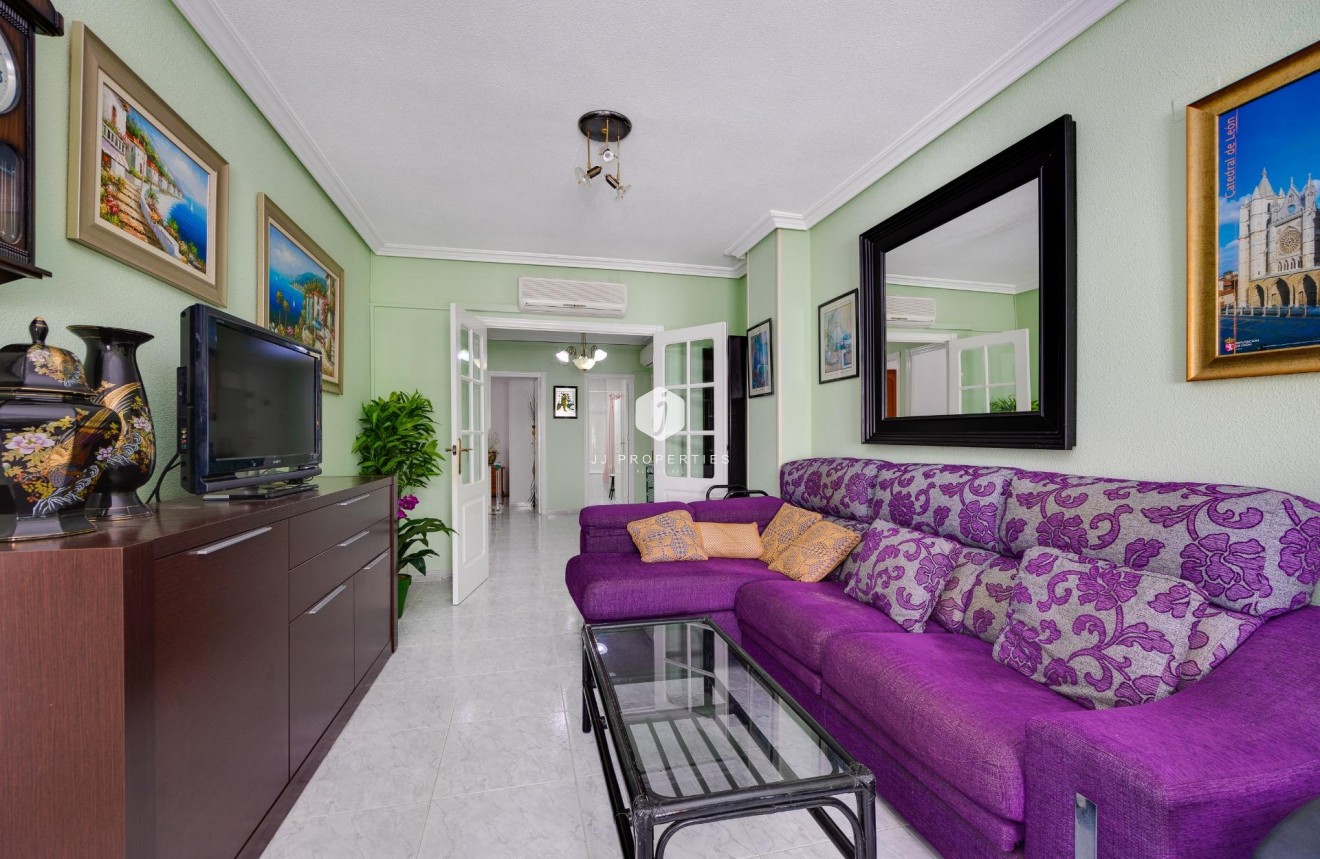 Tweedehands - Appartement / flat -
Torrevieja - Antonio Machado
