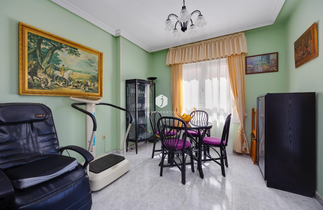 Tweedehands - Appartement / flat -
Torrevieja - Antonio Machado