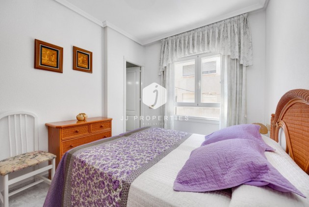 Tweedehands - Appartement / flat -
Torrevieja - Antonio Machado