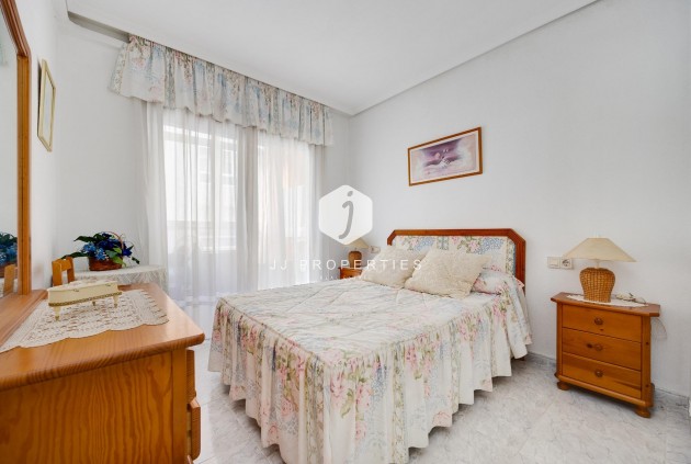 Tweedehands - Appartement / flat -
Torrevieja - Antonio Machado