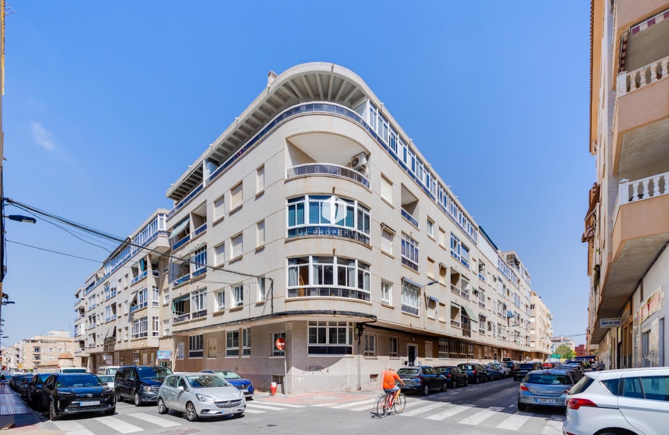 Tweedehands - Appartement / flat -
Torrevieja - Antonio Machado