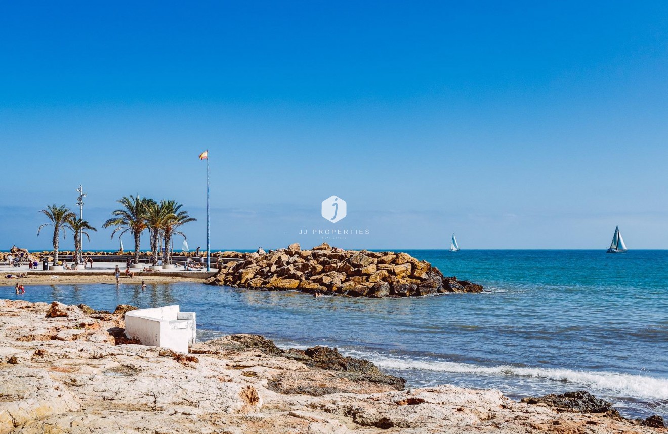 Tweedehands - Appartement / flat -
Torrevieja - Antonio Machado