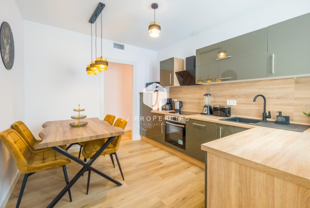 D'occasion - Appartement -
Torrevieja - Playa del Cura