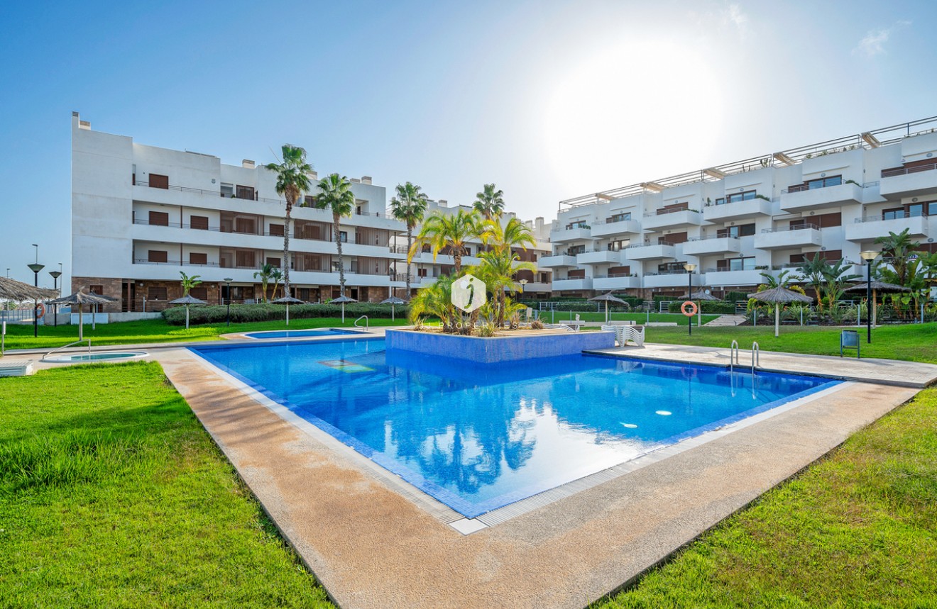 Segunda mano - Apartamento / piso -
Cabo Roig - Costa Blanca