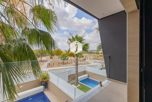 Z drugiej ręki - Villa -
Benijofar - Costa Blanca
