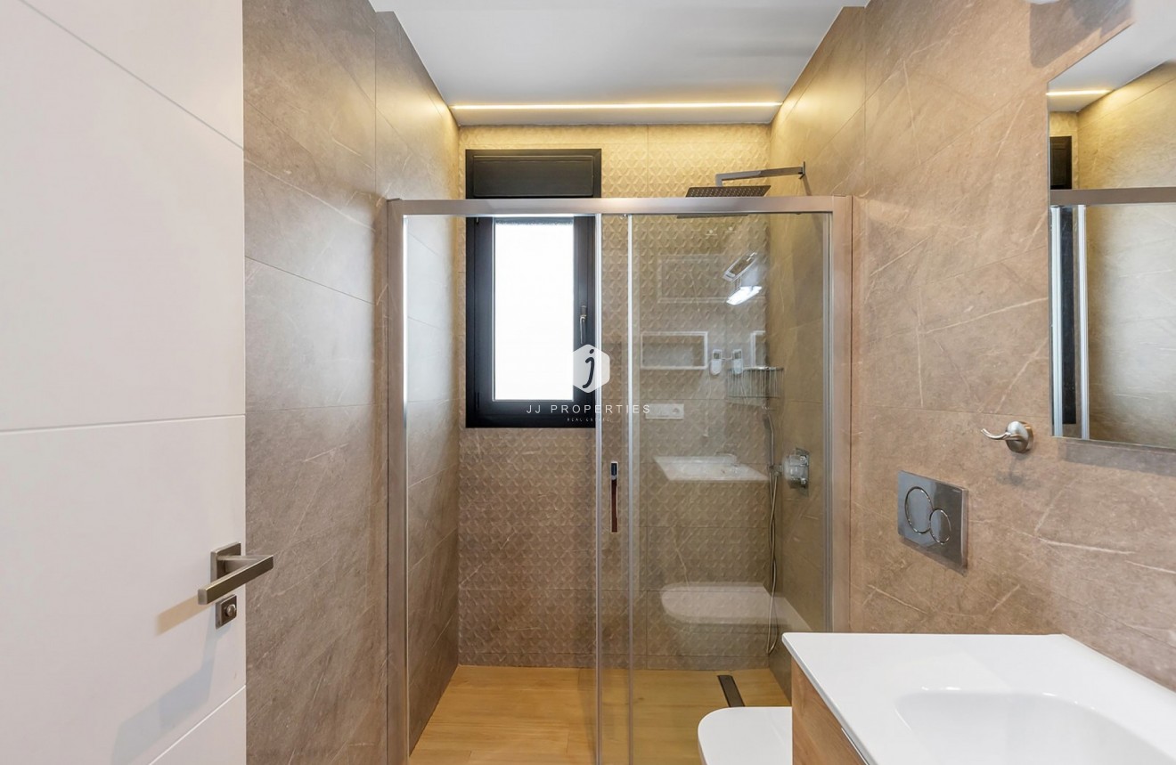 Z drugiej ręki - Villa -
Benijofar - Costa Blanca