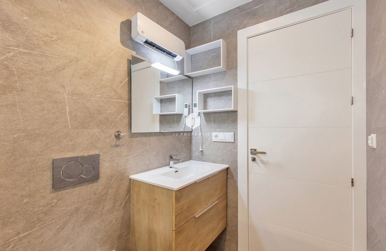 Z drugiej ręki - Villa -
Benijofar - Costa Blanca