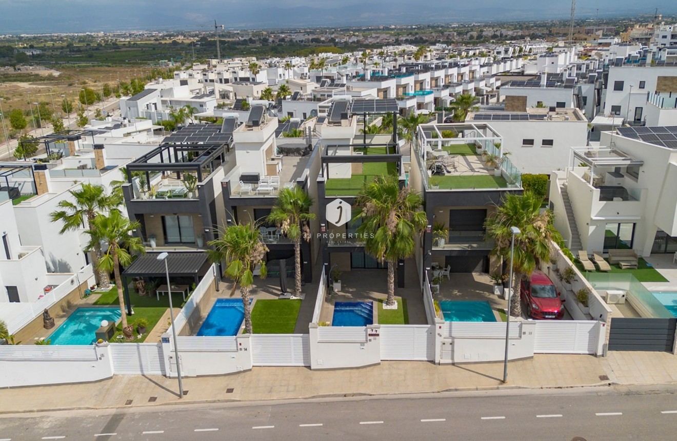 Z drugiej ręki - Villa -
Benijofar - Costa Blanca