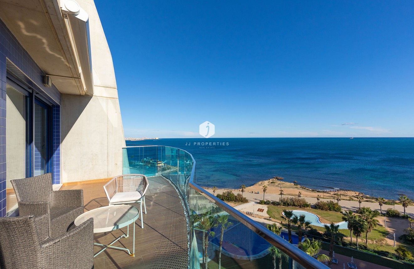 D'occasion - Attique -
Torrevieja - Costa Blanca