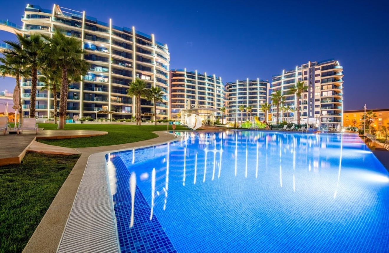 D'occasion - Attique -
Torrevieja - Costa Blanca