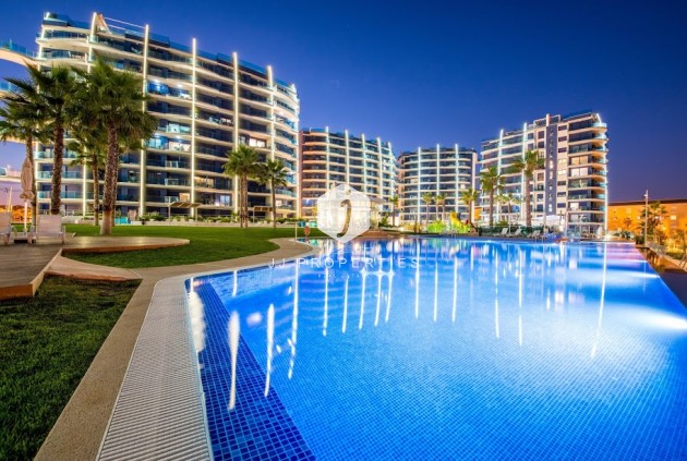 D'occasion - Attique -
Torrevieja - Costa Blanca