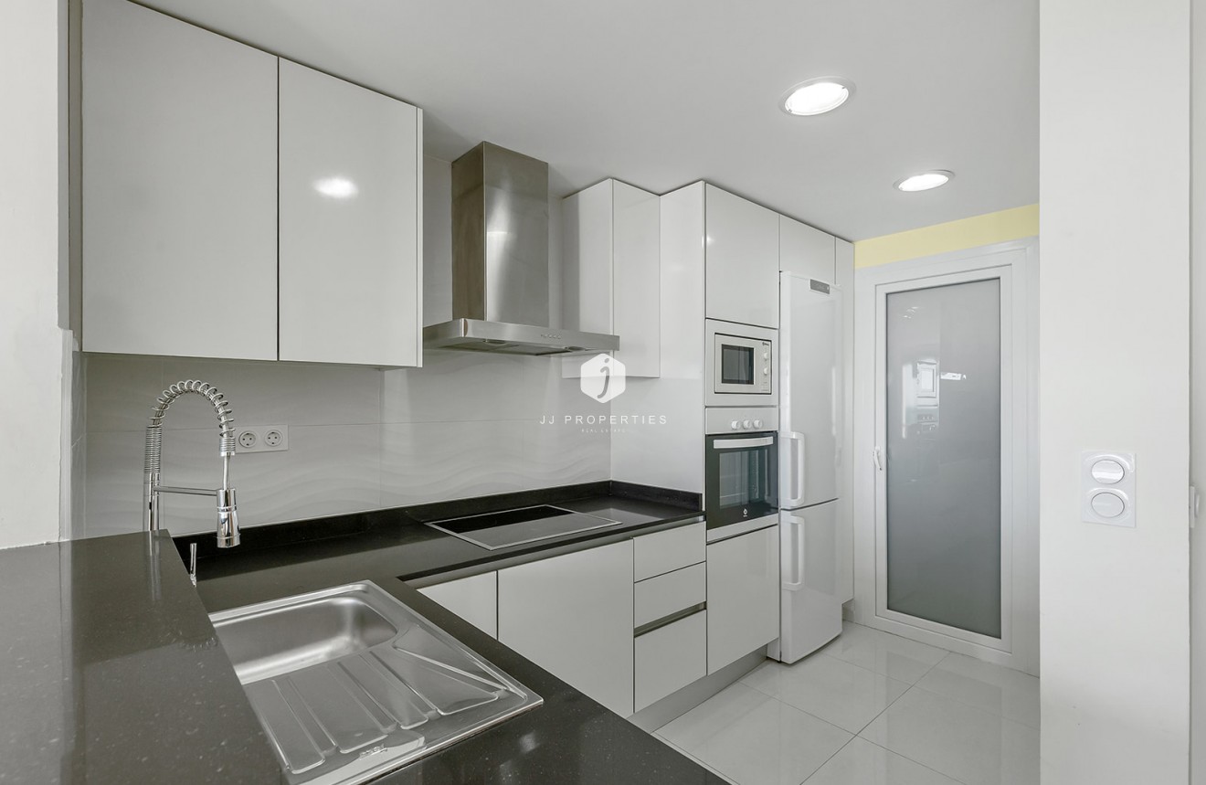 D'occasion - Attique -
Torrevieja - Costa Blanca