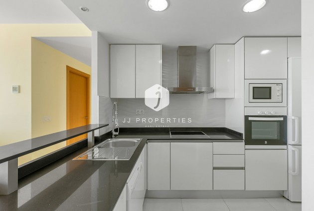 D'occasion - Attique -
Torrevieja - Costa Blanca