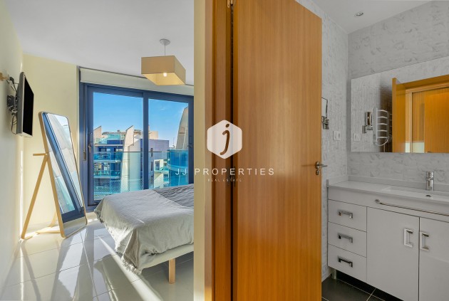 D'occasion - Attique -
Torrevieja - Costa Blanca