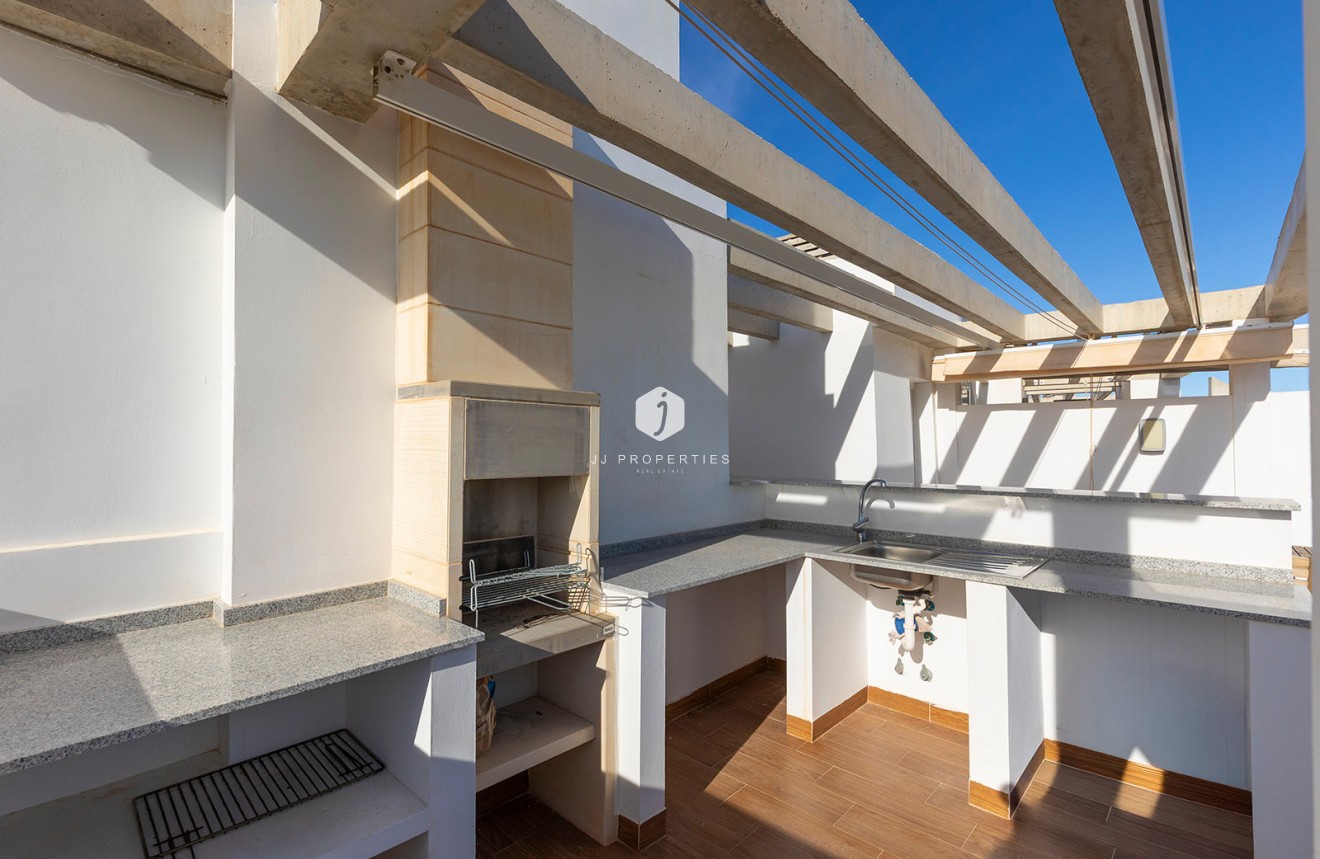 D'occasion - Attique -
Torrevieja - Costa Blanca