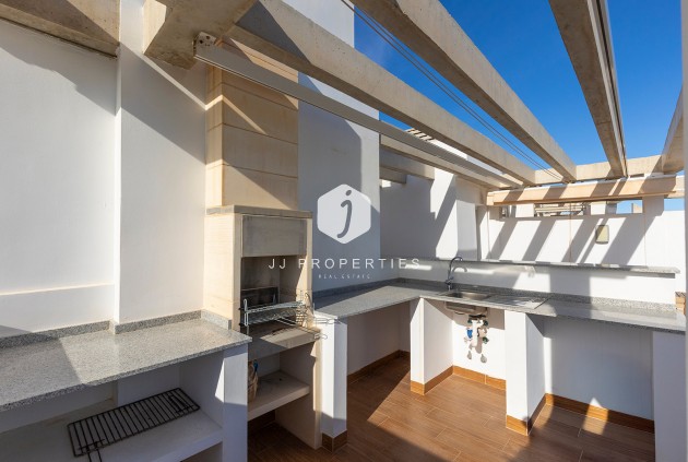 D'occasion - Attique -
Torrevieja - Costa Blanca