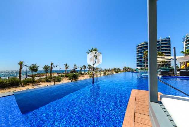 D'occasion - Attique -
Torrevieja - Costa Blanca