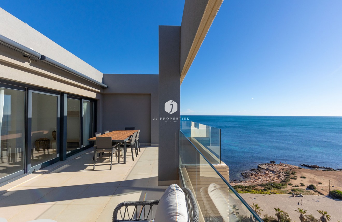 D'occasion - Attique -
Torrevieja - Costa Blanca