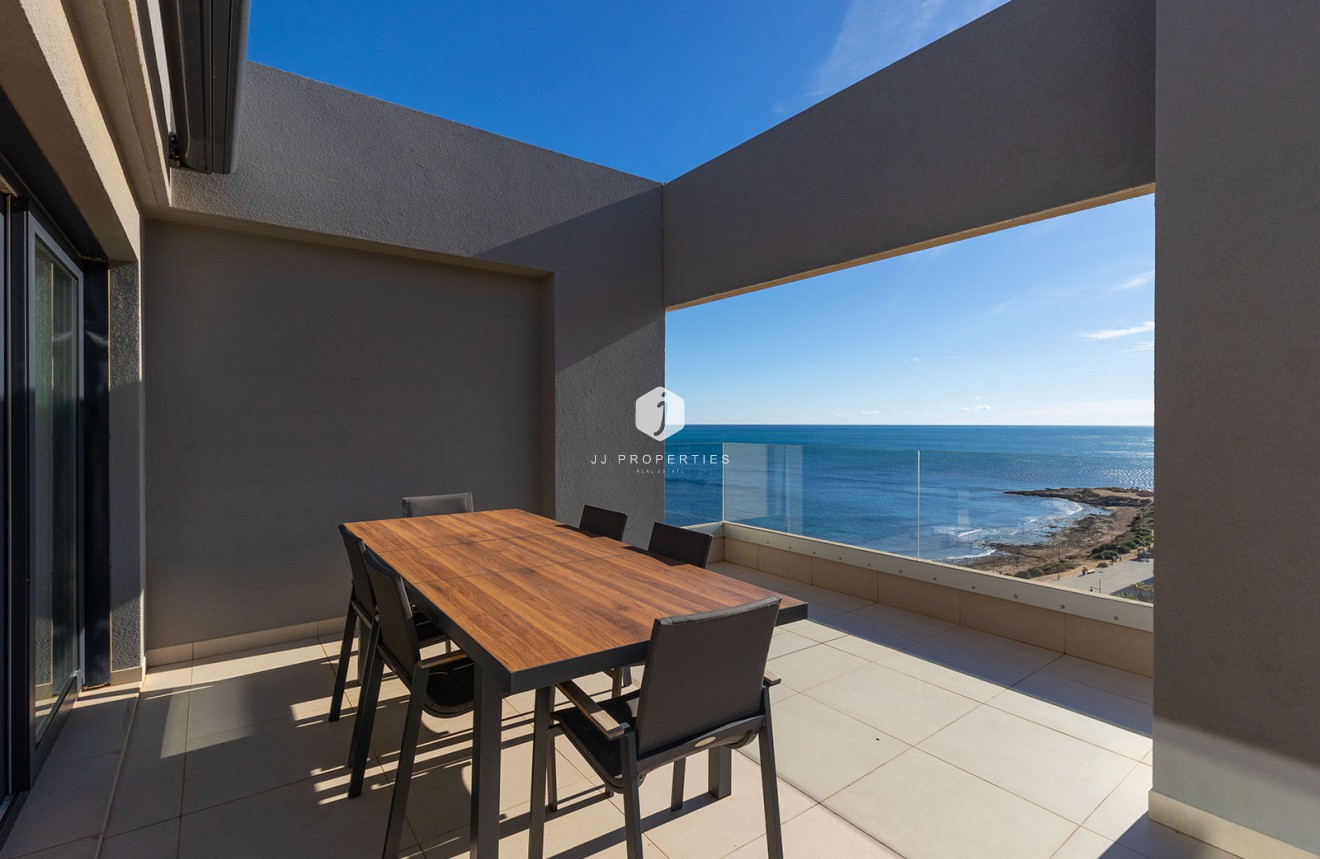 D'occasion - Attique -
Torrevieja - Costa Blanca