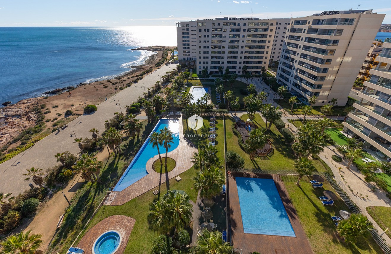 D'occasion - Attique -
Torrevieja - Costa Blanca