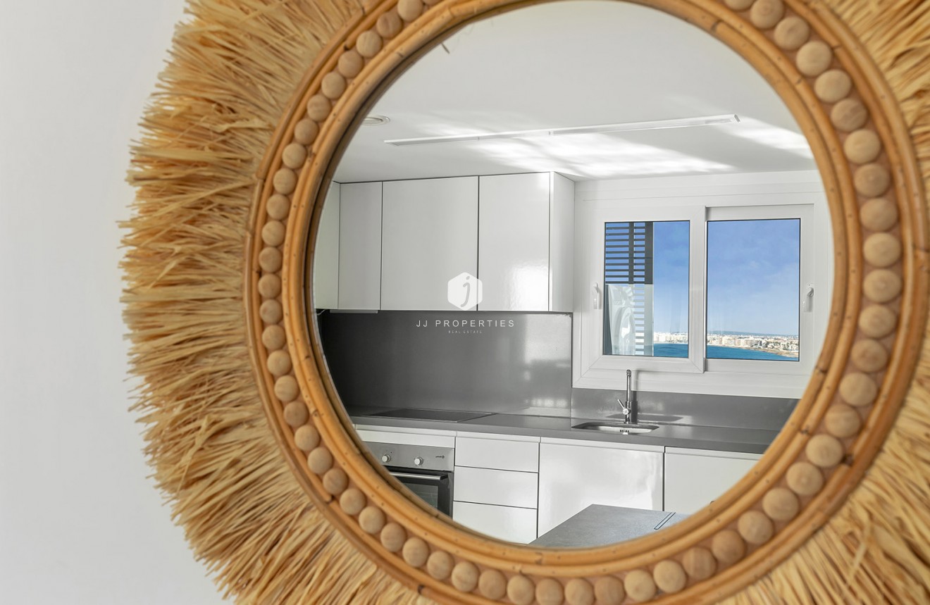 D'occasion - Attique -
Torrevieja - Costa Blanca