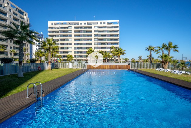 D'occasion - Attique -
Torrevieja - Costa Blanca