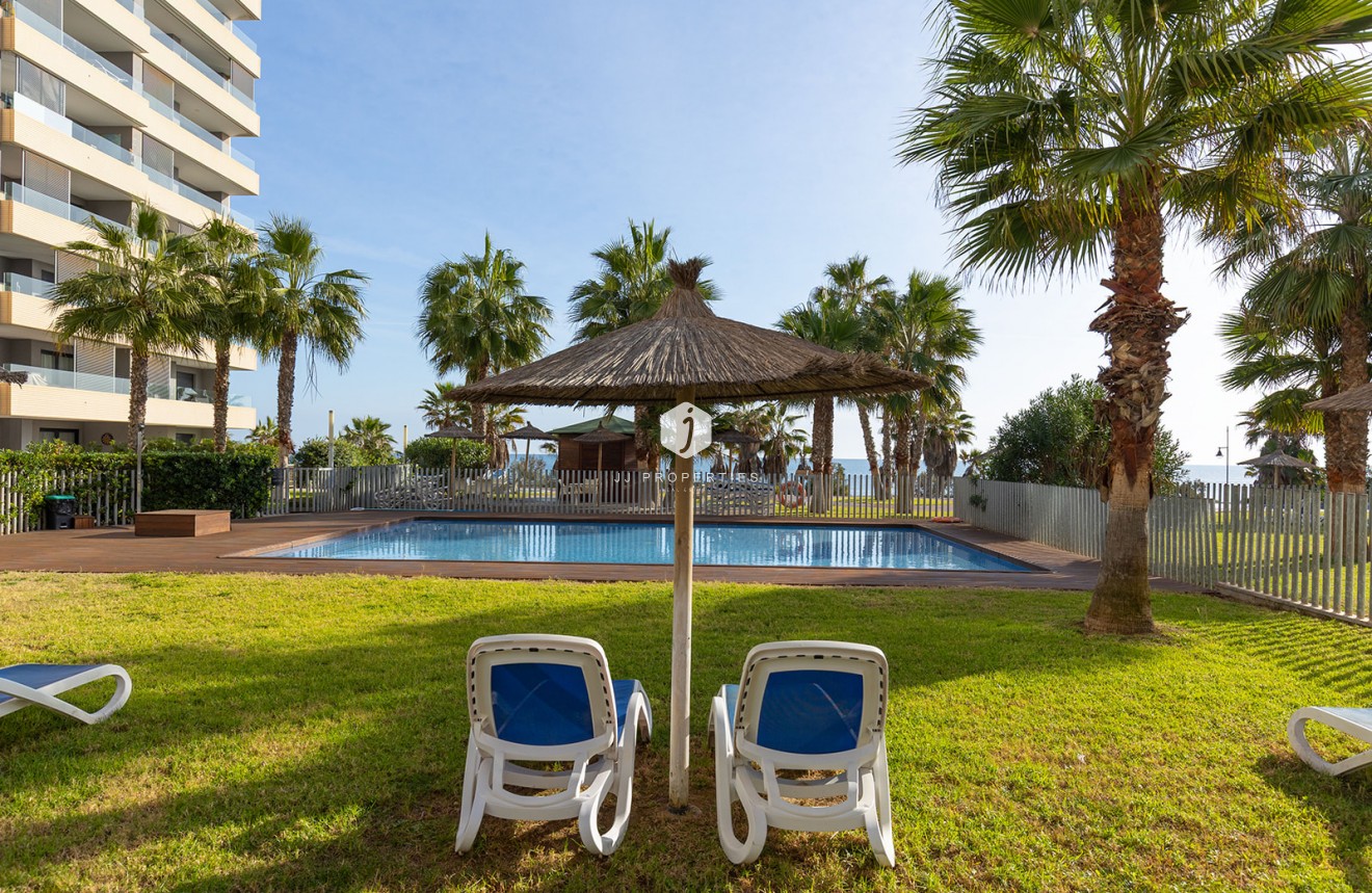 D'occasion - Attique -
Torrevieja - Costa Blanca