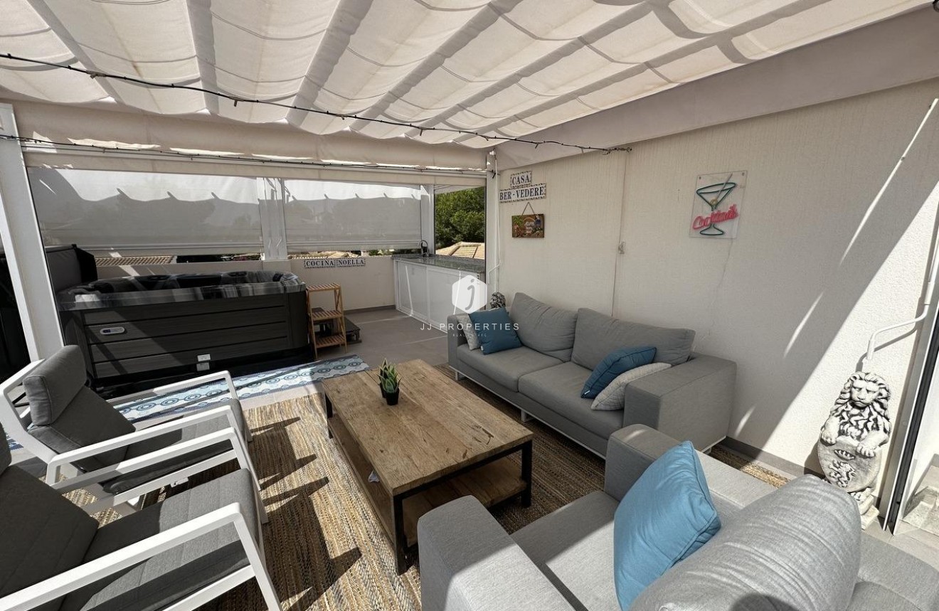 Aus zweiter Hand - Penthouse -
Orihuela Costa - Villamartín-las Filipinas