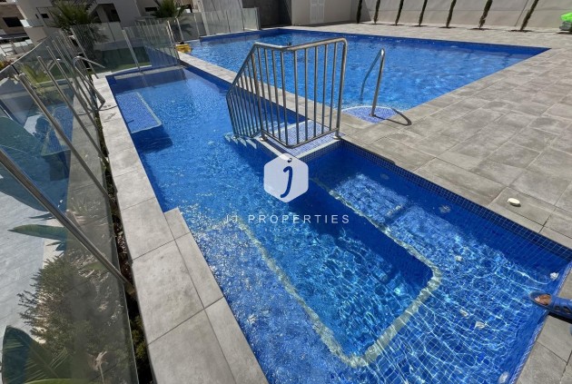 Aus zweiter Hand - Penthouse -
Orihuela Costa - Villamartín-las Filipinas