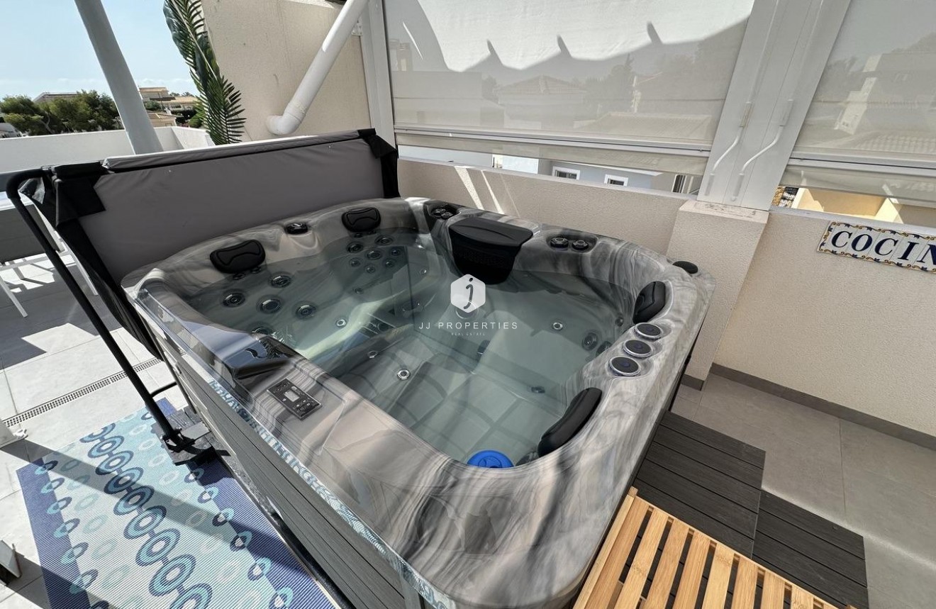 Aus zweiter Hand - Penthouse -
Orihuela Costa - Villamartín-las Filipinas