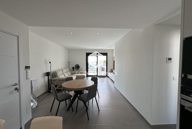 Aus zweiter Hand - Penthouse -
Orihuela Costa - Villamartín-las Filipinas