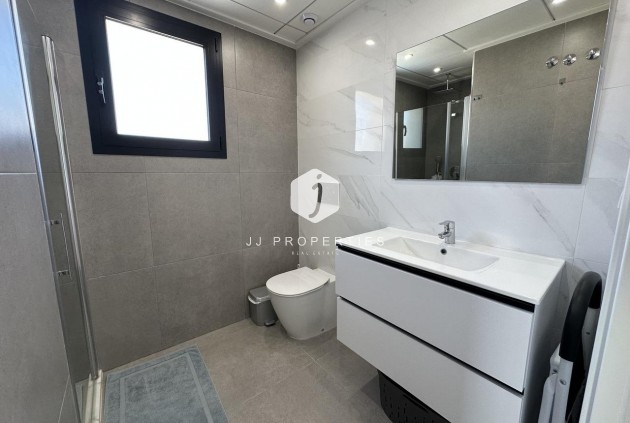 Aus zweiter Hand - Penthouse -
Orihuela Costa - Villamartín-las Filipinas