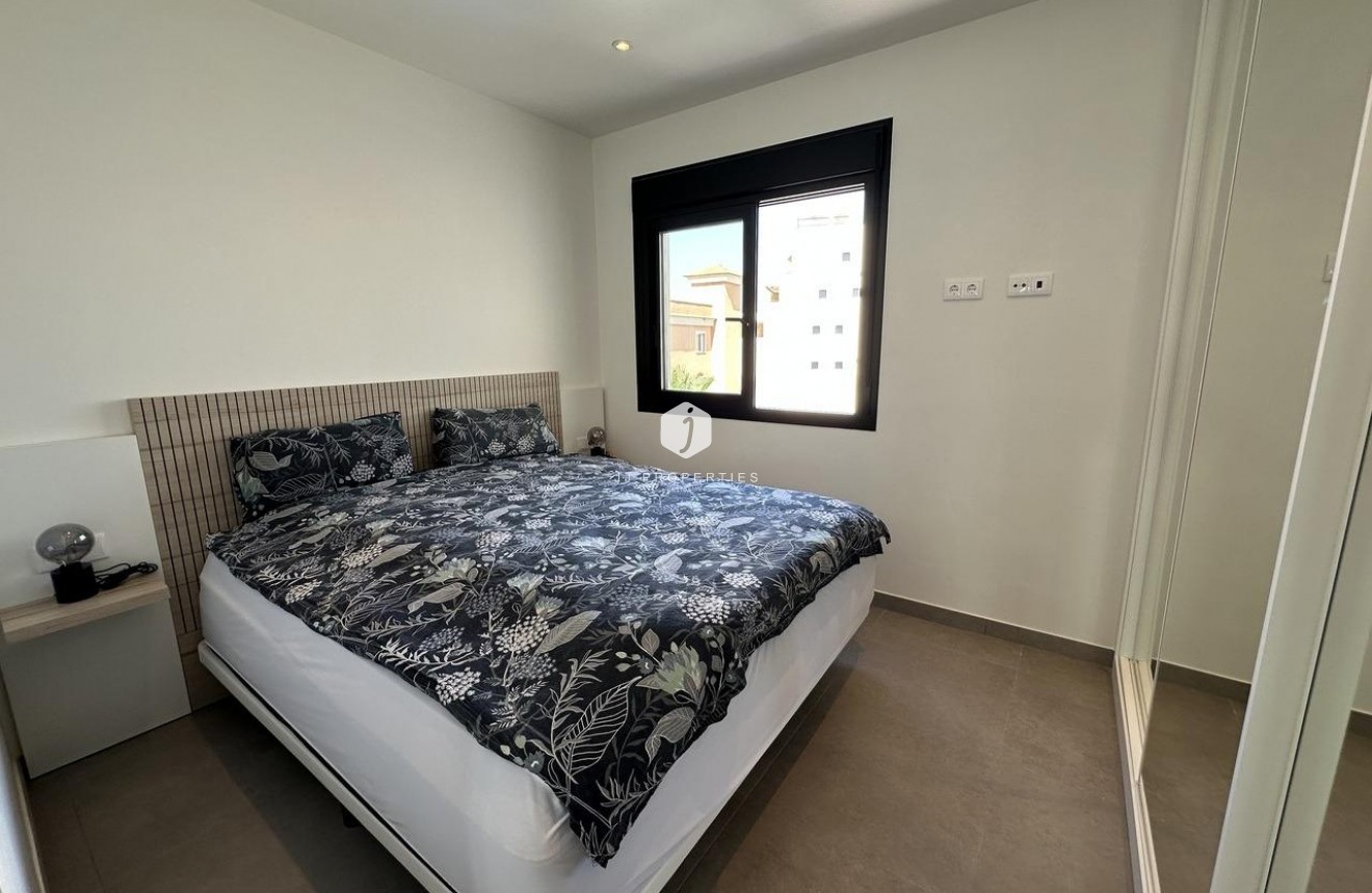 Aus zweiter Hand - Penthouse -
Orihuela Costa - Villamartín-las Filipinas