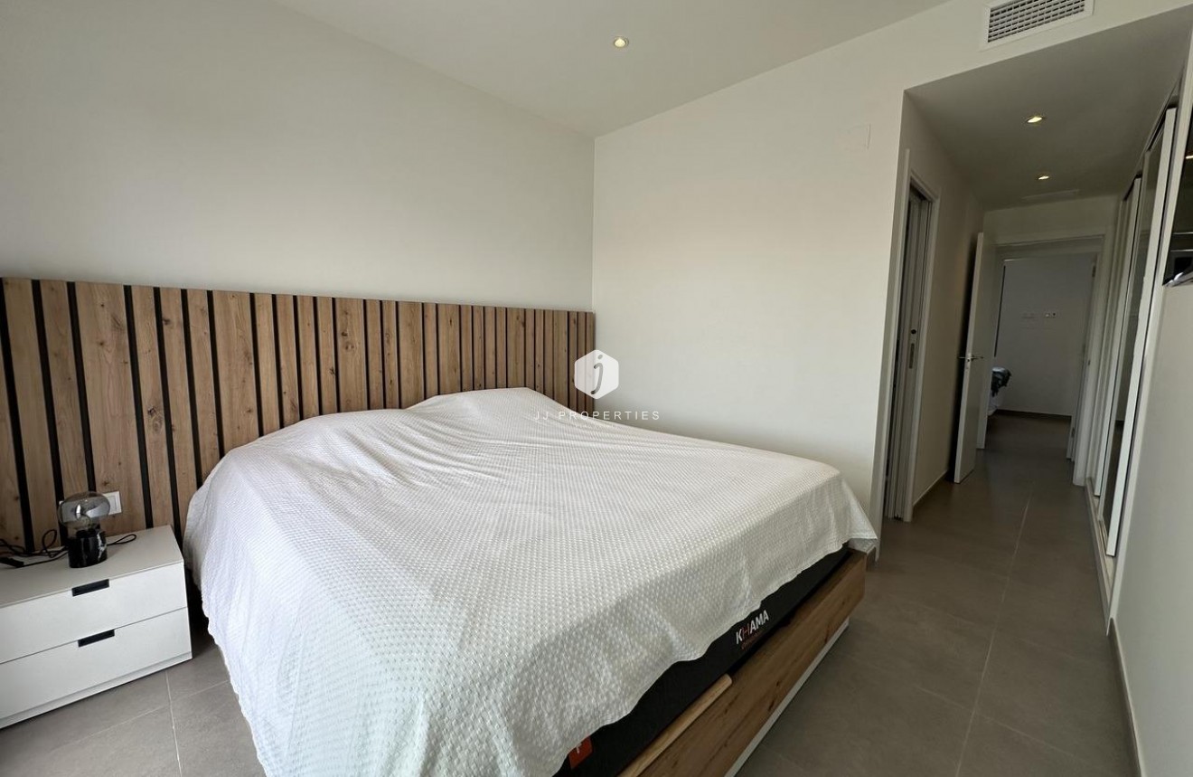 Aus zweiter Hand - Penthouse -
Orihuela Costa - Villamartín-las Filipinas