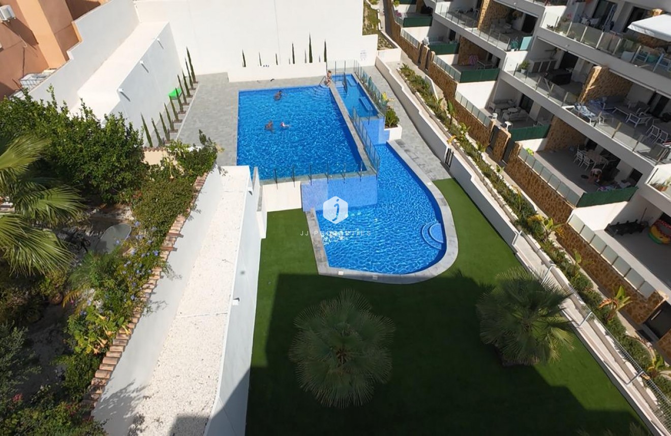 Aus zweiter Hand - Penthouse -
Orihuela Costa - Villamartín-las Filipinas