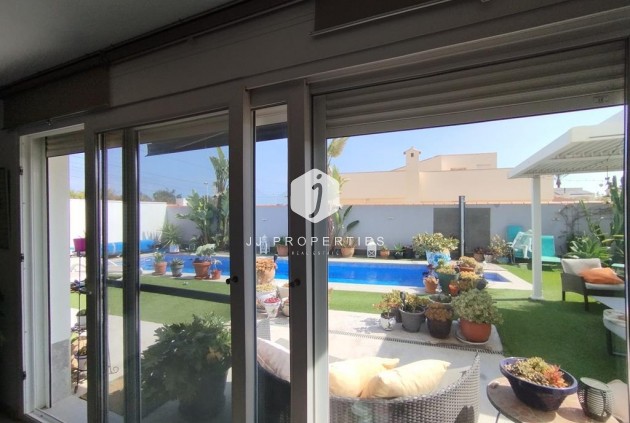 Aus zweiter Hand - Villa -
Torrevieja - Torreta Florida