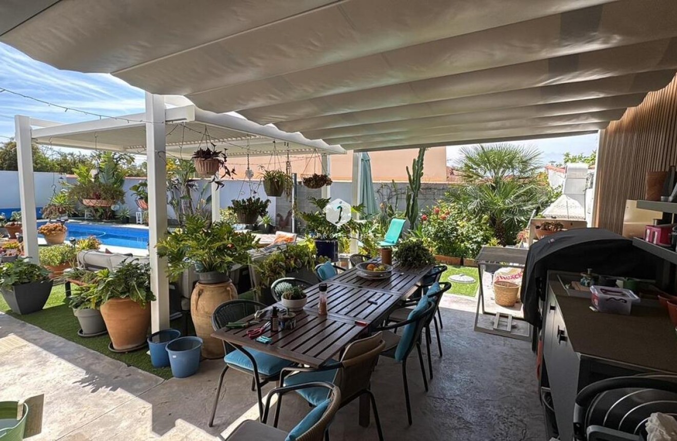 Aus zweiter Hand - Villa -
Torrevieja - Torreta Florida