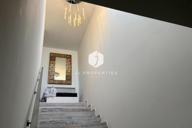 Aus zweiter Hand - Villa -
Torrevieja - Torreta Florida