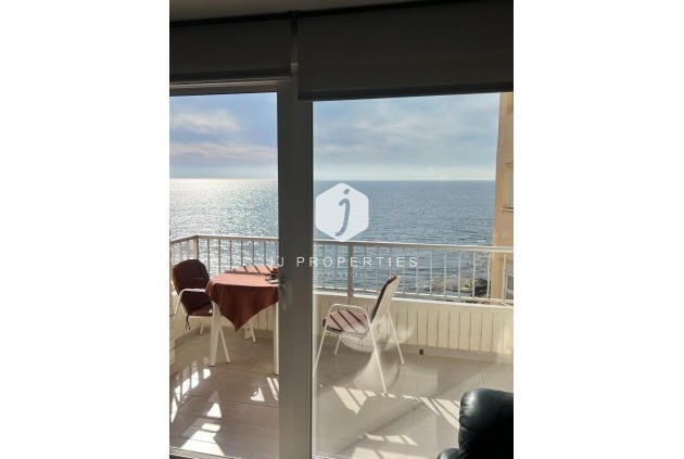 D'occasion - Appartement -
Torrevieja - Playa del Cura